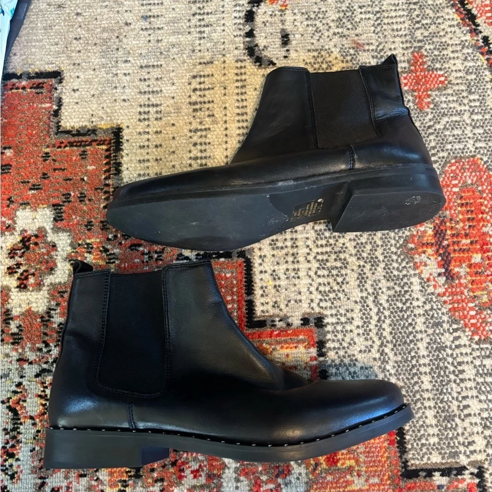 Steve Madden Indya Chelsea Studded Boots